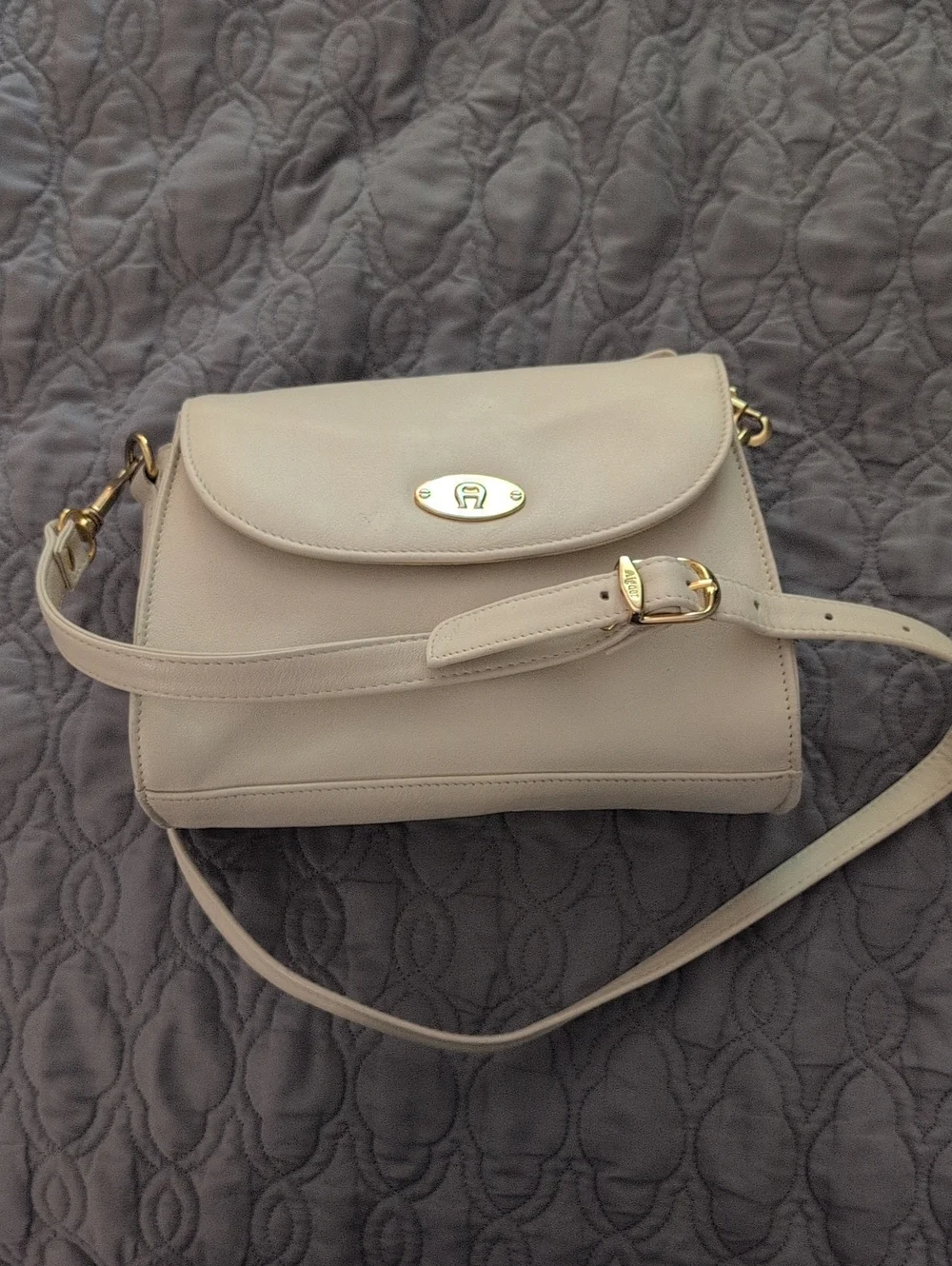 Vintage Etienne Aigner Cream Leather Shoulder Bag with Gold Accent Hardware